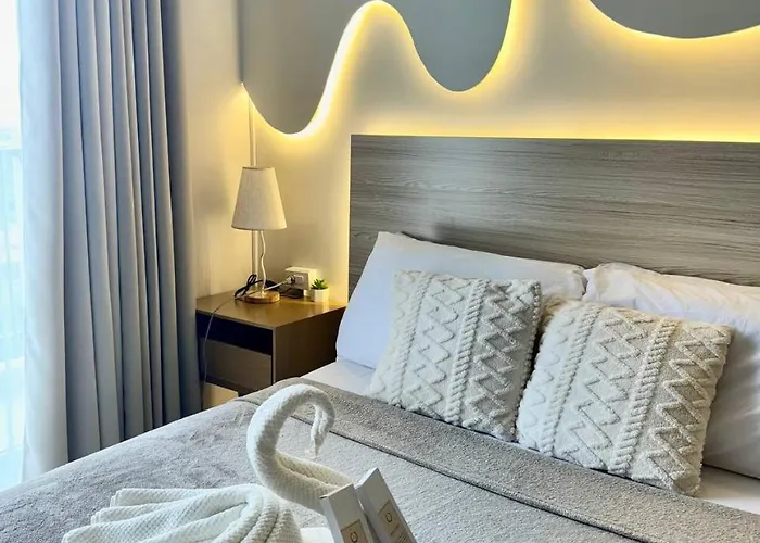 Aparthotel Near Mactan Cebu Airport - Bibera's Place
